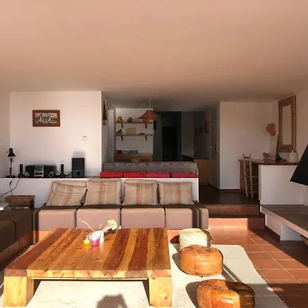 Juliette - With Sea-view , Parking, Swimming-pool Apartment Cadaques