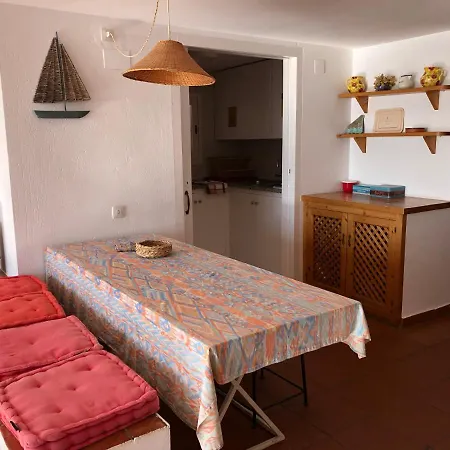 Apartment Juliette - With Sea-view , Parking, Swimming-pool Cadaques
