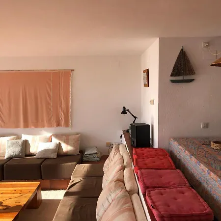 Juliette - With Sea-view , Parking, Swimming-pool Appartement
